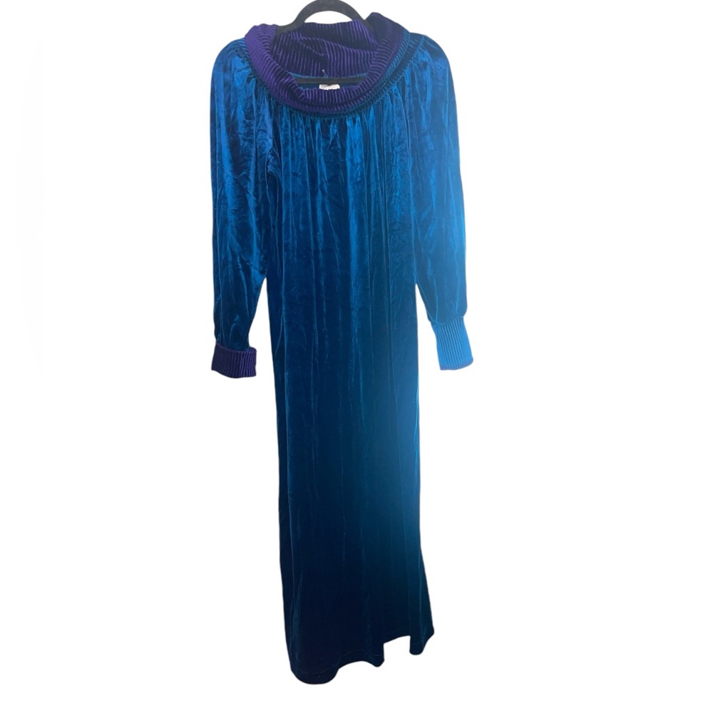 R. Micheal Alan 70’s nightgown/ dress